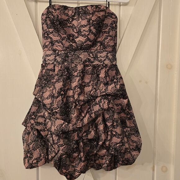XOXO Semi-Formal Prom Whimsigoth Dress Size 5. - Picture 1 of 8